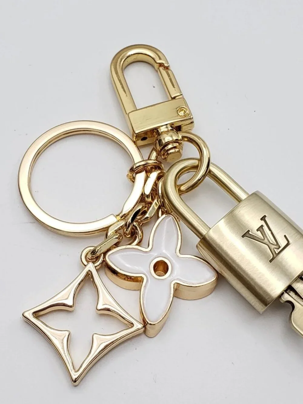 Authentic Louis Vuitton Gold Lock 🔒 Keychain Bag Unbranded Flower Charm LV